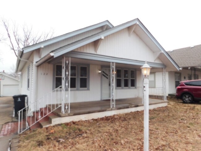 property at 122 N High St
