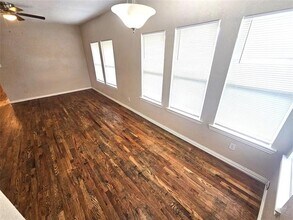 1927 W 10th St in Dallas, TX - Building Photo - Building Photo