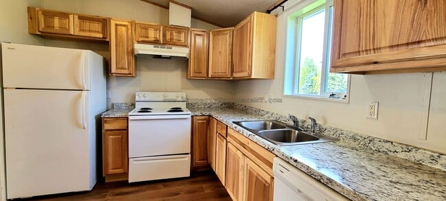 property at 122 Sunlight Ave