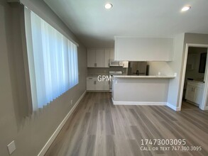 137 Carr Dr in Glendale, CA - Building Photo - Building Photo