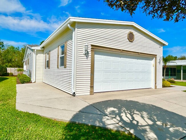 property at 2153 Crane Lakes Blvd