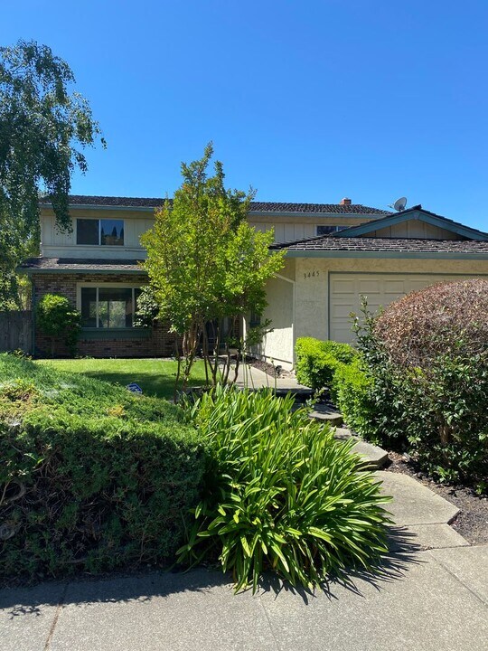 3445 Quincey Ln in Fairfield, CA - Building Photo