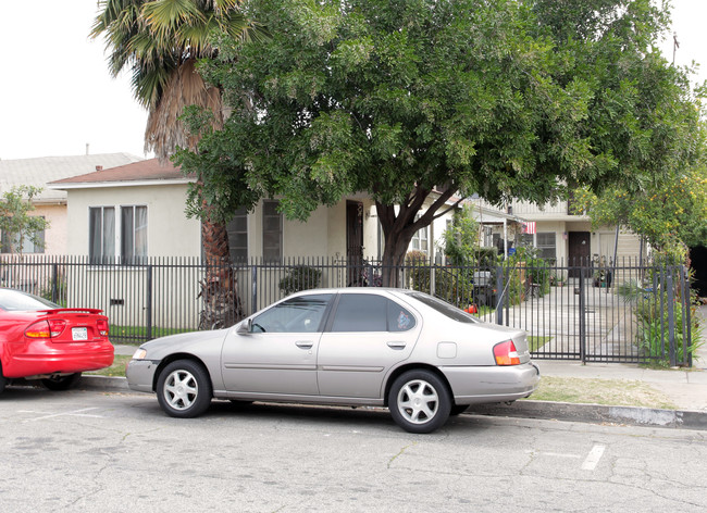 6512 Templeton St in Huntington Park, CA - Building Photo - Building Photo