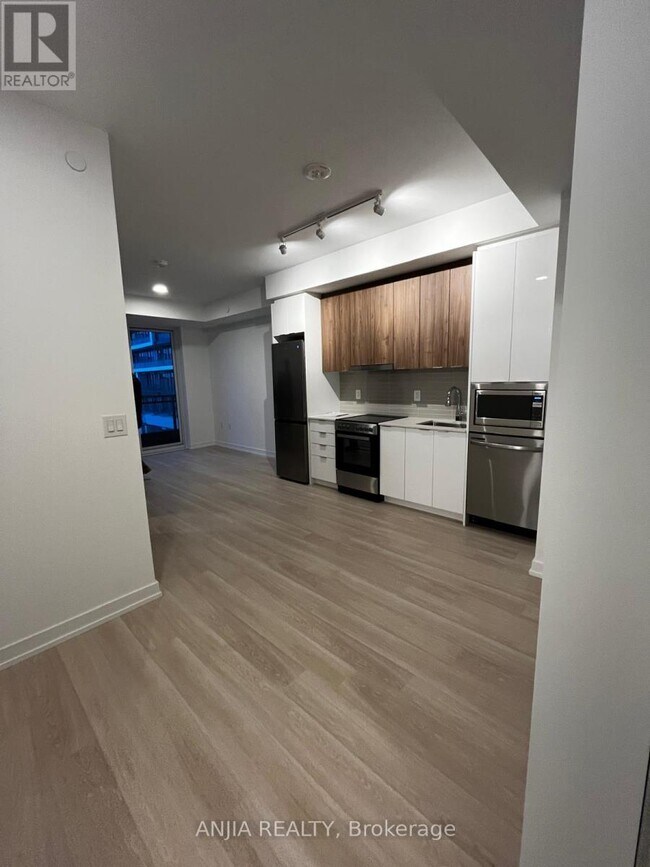 9763 Markham Rd in Markham, ON - Building Photo - Building Photo