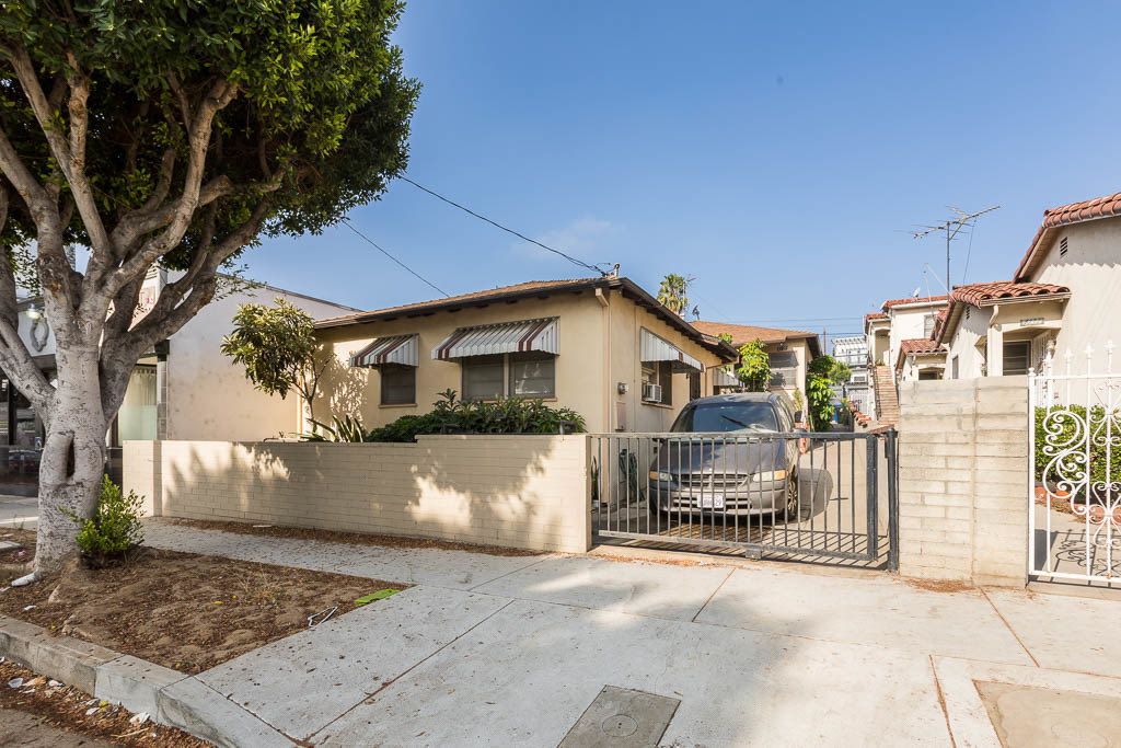 4127 Verdugo Rd in Los Angeles, CA - Building Photo