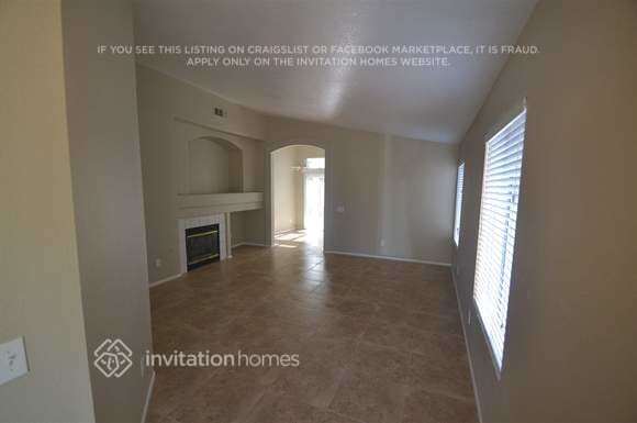 43550 Corte Ayala in Temecula, CA - Building Photo - Building Photo