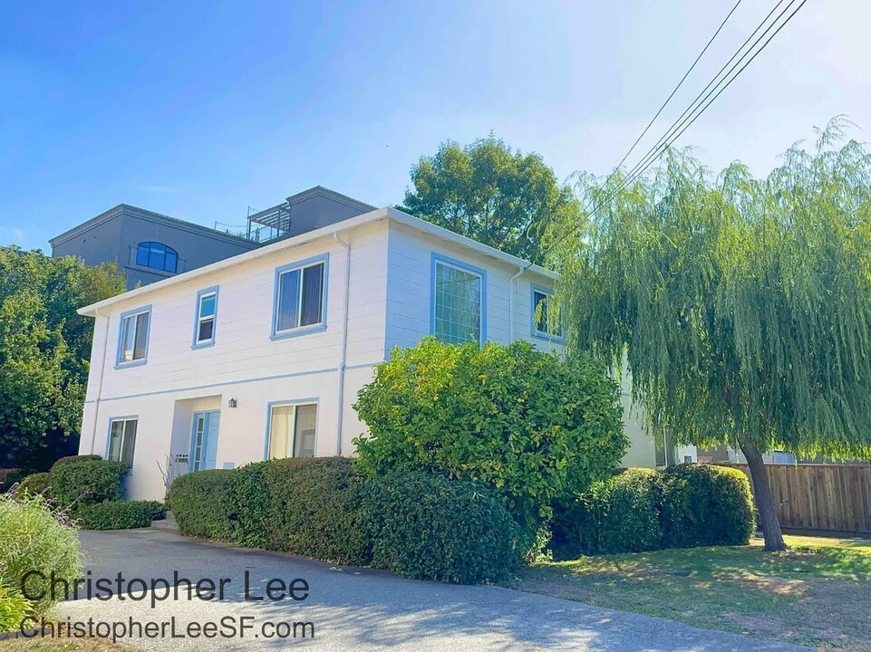1433 Jasmine St in San Mateo, CA - Building Photo