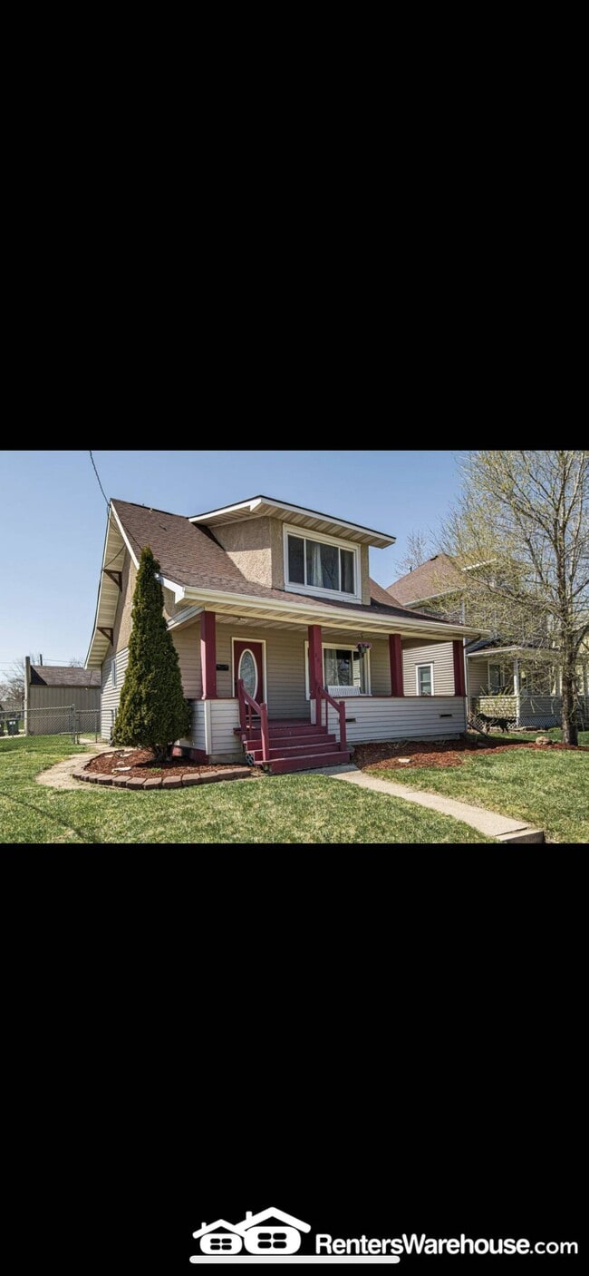 property at 203 11th Ave NE