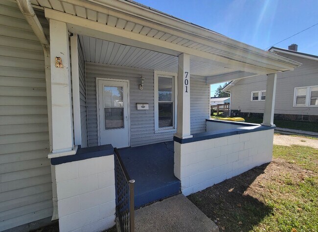 701 N Court St in Sullivan, IN - Building Photo - Building Photo
