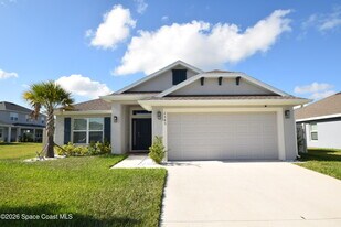2585 Roygaris St in Palm Bay, FL - Building Photo