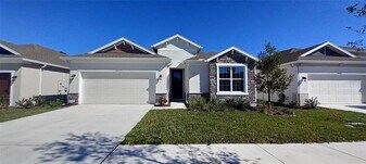 34273 Radley Wy in Zephyrhills, FL - Building Photo