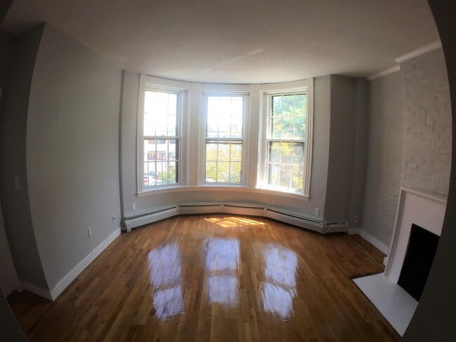 25 Saint Stephen St, Unit 5