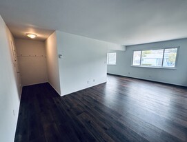 10815 Julius St, Unit 2 in Oakland, CA - Building Photo
