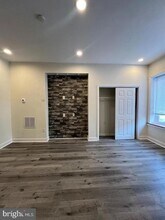 2430 Carpenter St in Philadelphia, PA - Building Photo - Building Photo