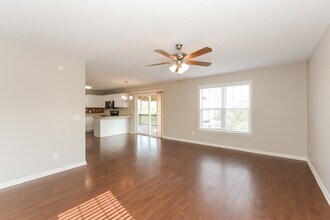 4099 Mountain Top Trail in La Vergne, TN - Building Photo - Building Photo