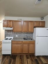 8812 Community Square Ln in Upper Marlboro, MD - Foto de edificio - Building Photo