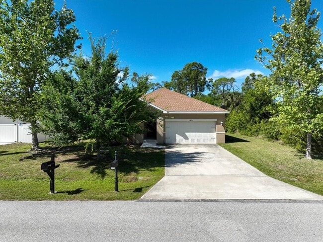 14295 Overlook Ave in Port Charlotte, FL - Building Photo - Building Photo