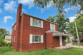 404 S Chase Ave in Columbus, OH - Building Photo - Building Photo