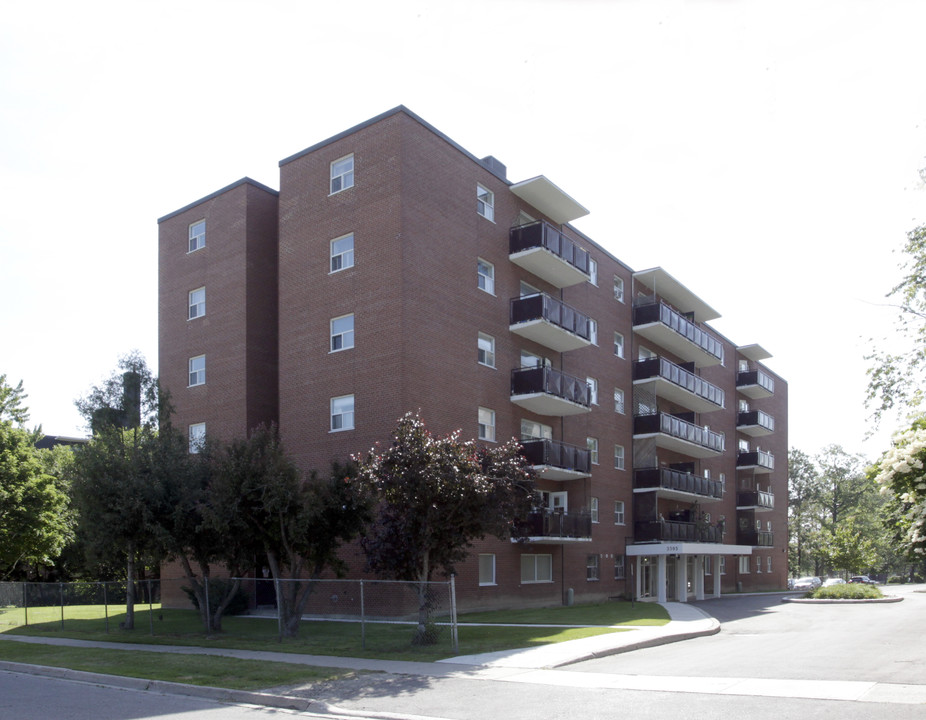 Ponytrail Terrace in Mississauga, ON - Building Photo