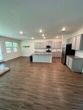 10410 Bramble Berry Dr in Austin, TX - Building Photo - Building Photo