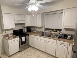 341 Braden Ave in Sarasota, FL - Building Photo - Building Photo
