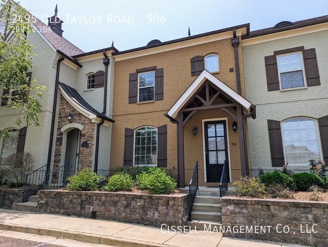 property at 2495 Old Taylor Rd