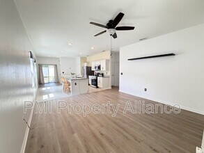 2021 Hemingway Cir in Groveland, FL - Building Photo - Building Photo