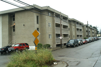 Lantera Apartments in Seattle, WA - Foto de edificio - Building Photo