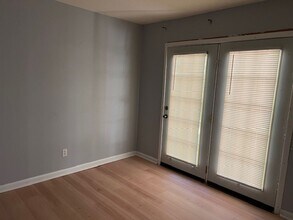 621 Wesley Ln E in Mobile, AL - Building Photo - Building Photo