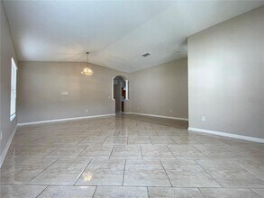 3009 Sunwatch Dr in Wesley Chapel, FL - Building Photo - Building Photo