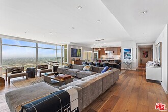 1 W Century Dr in Los Angeles, CA - Building Photo - Building Photo