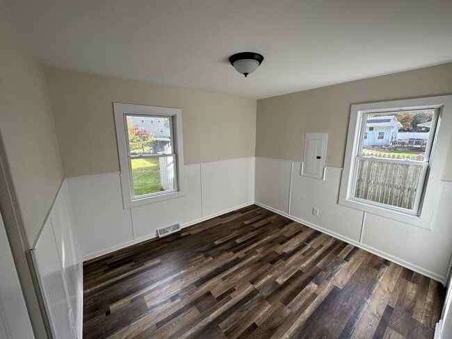 1965 Union St in Lake Station, IN - Building Photo - Building Photo