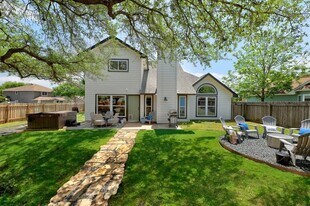 901 Oakcrest Cir in Cedar Park, TX - Building Photo