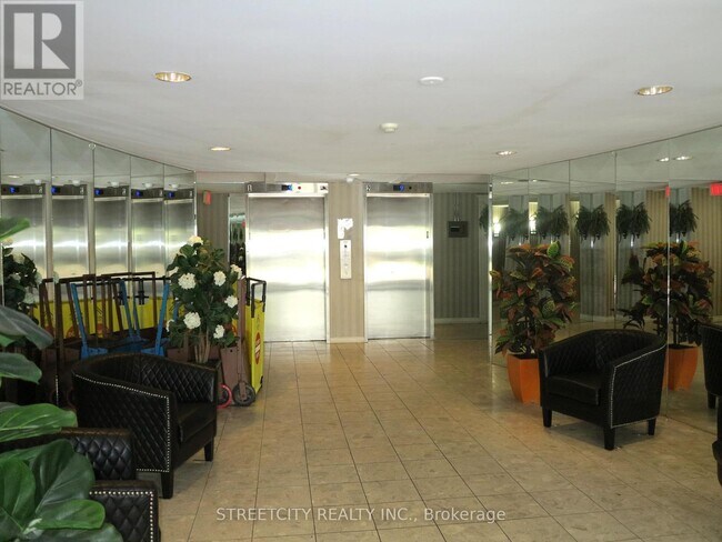 570-1570 Proudfoot Ln in London, ON - Building Photo - Building Photo
