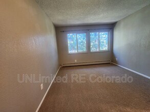 857 S Van Gordon Ct in Lakewood, CO - Building Photo - Building Photo