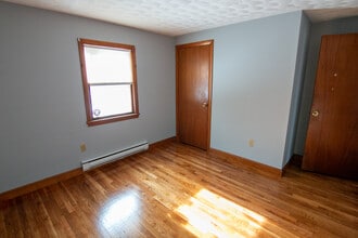 87 Auburn St in Saugus, MA - Foto de edificio - Building Photo