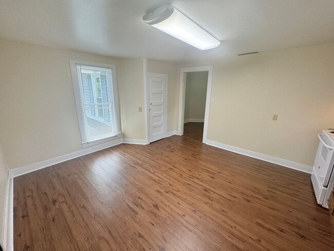 537 Stockton St