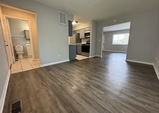 3097-3107 Silver Rock Avenue in Dayton, OH - Building Photo - Interior Photo