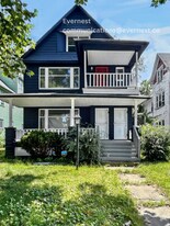 10110 Parkgate Ave in Cleveland, OH - Building Photo