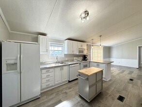 560 Jimmy Johnston Rd in Greeneville, TN - Building Photo - Building Photo