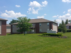 Woods of Bridgewood in Louisville, KY - Foto de edificio - Building Photo