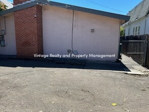 125 E Alder St in Stockton, CA - Building Photo - Building Photo