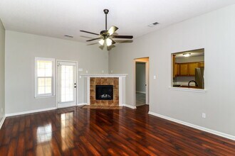 105 Clay Hills Dr in Oakland, TN - Building Photo - Building Photo