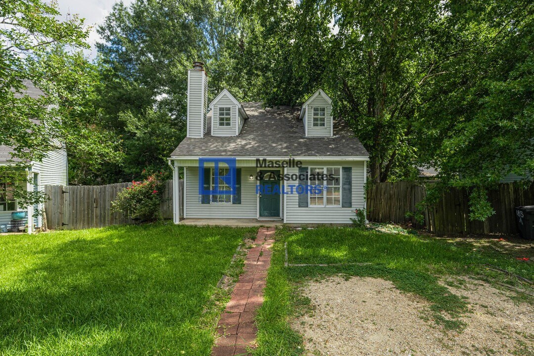183 Cumberland Rd in Brandon, MS - Building Photo