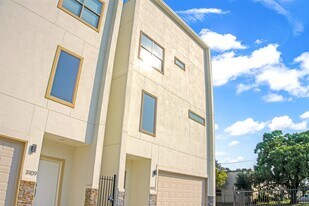 3909 Griggs Rd in Houston, TX - Building Photo