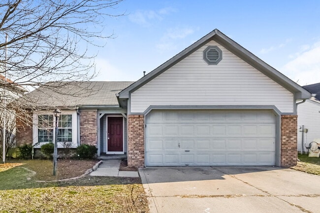 property at 121 Tracy Ridge Blvd