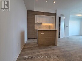 29 Green Trail Court in Toronto, ON - Building Photo