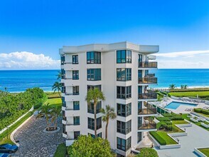 3120 S Ocean Blvd in Palm Beach, FL - Building Photo - Building Photo