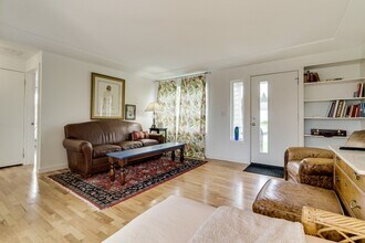 5005 NE Mason Ct in Portland, OR - Building Photo - Building Photo