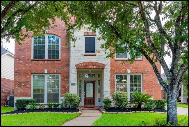 property at 20810 Avery Cove Ln